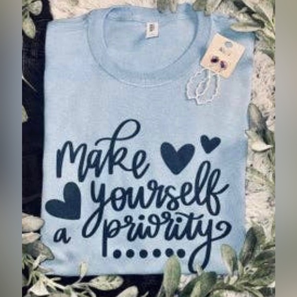 “Make Yourself A Priority” Mental Health Boutique T Shirt Gildan 💗 - Picture 3 of 3